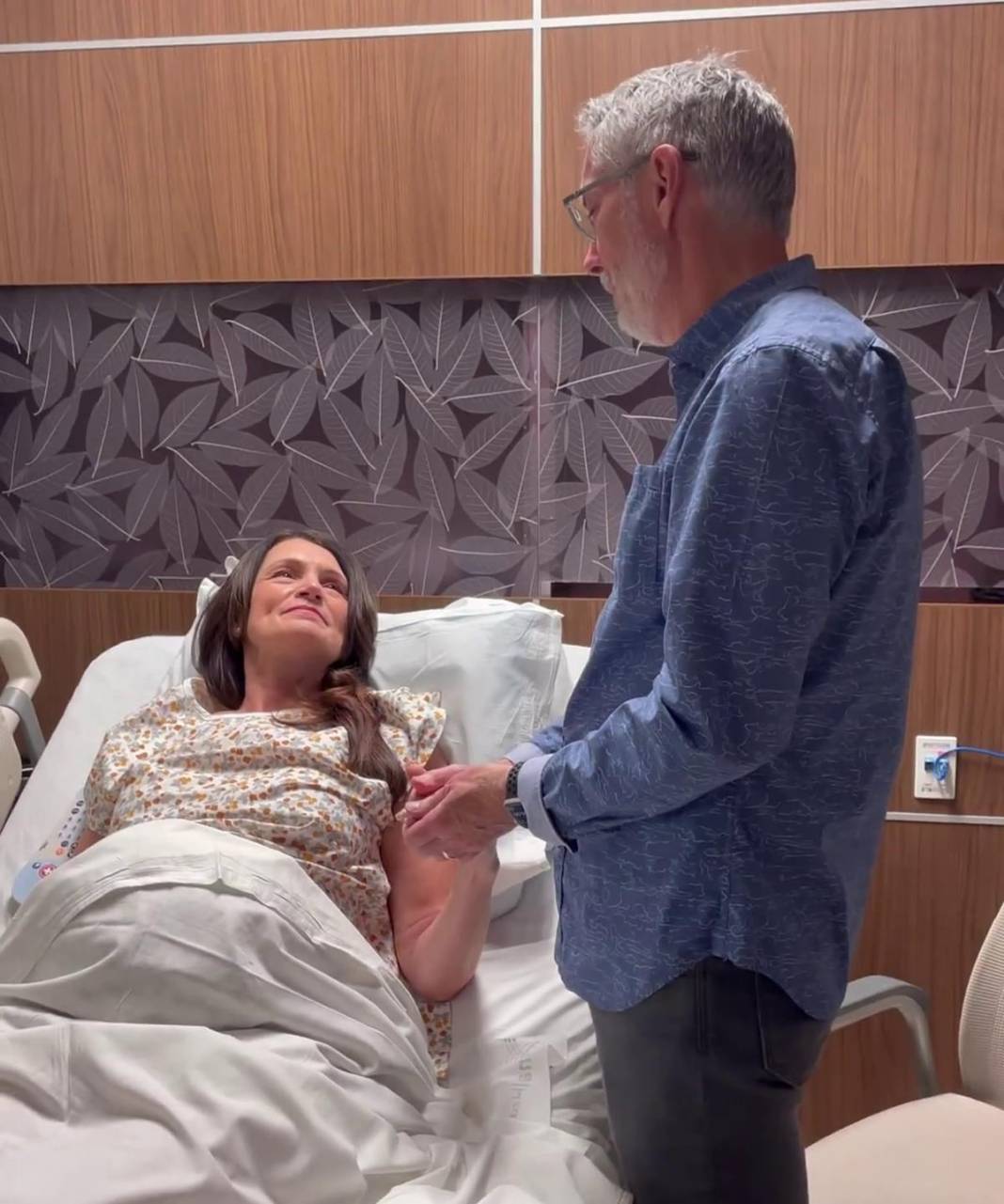 56 yaşındaki kadın, torununu doğurdu 5